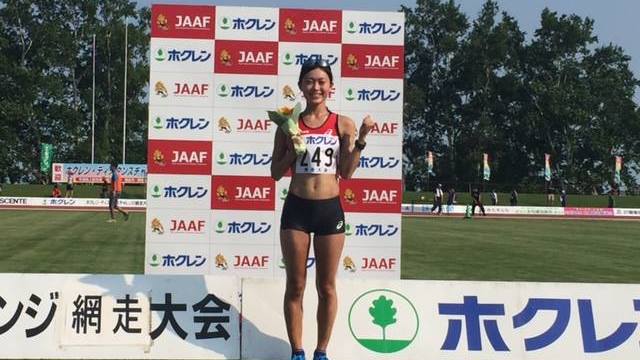 網走大会10000m競歩で女子20km競歩代表の岡田久美子選手（ビッグカメラ）が優勝！