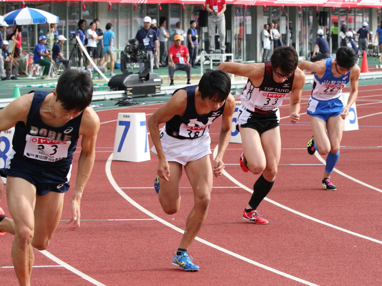 男子800m予選がスタート！