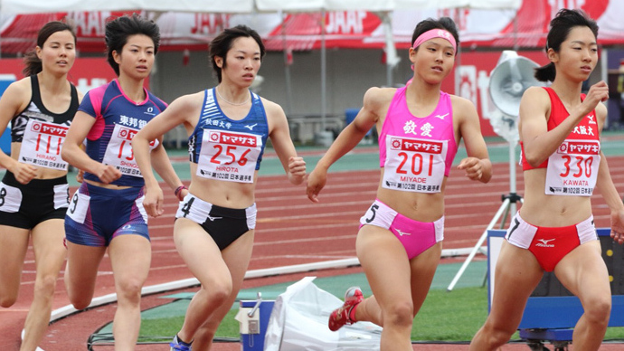 女子800ｍの予選が開始！