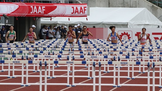 女子100mH予選が開始！