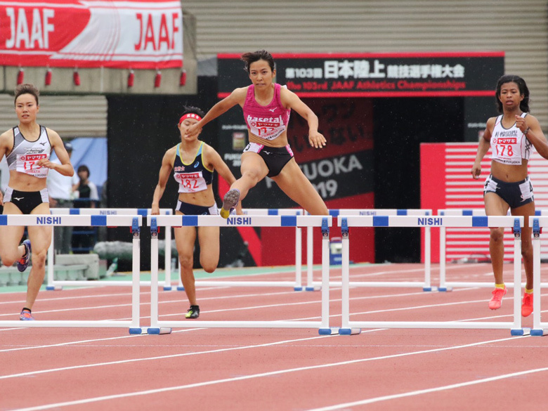 前回大会の覇者・宇都宮絵莉が貫録の走り