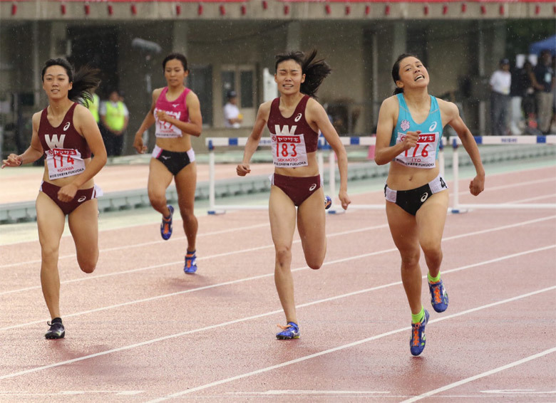 女子400mハードル決勝は大接戦に