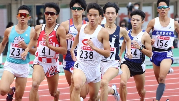 金子魅玖人が予選1組トップ【男子800m】