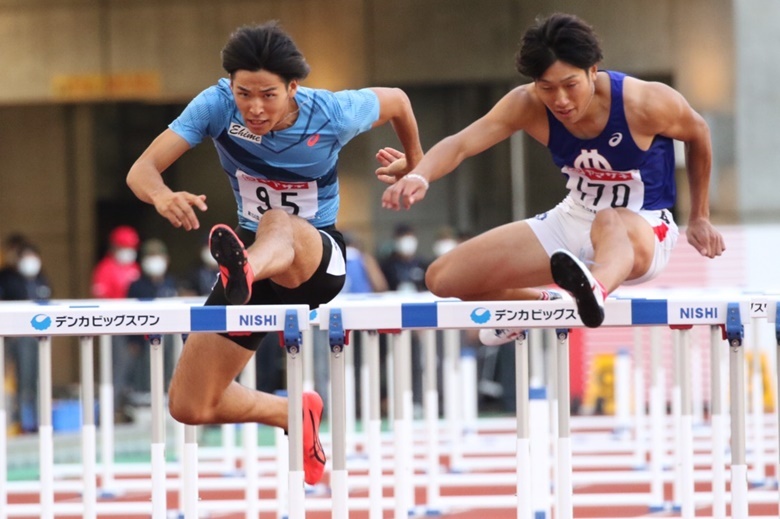 野本と泉谷が並んでゴール！【男子100mH】