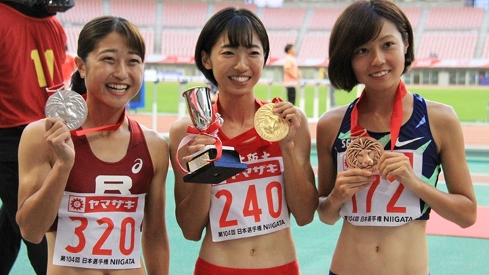 【女子800m】表彰式