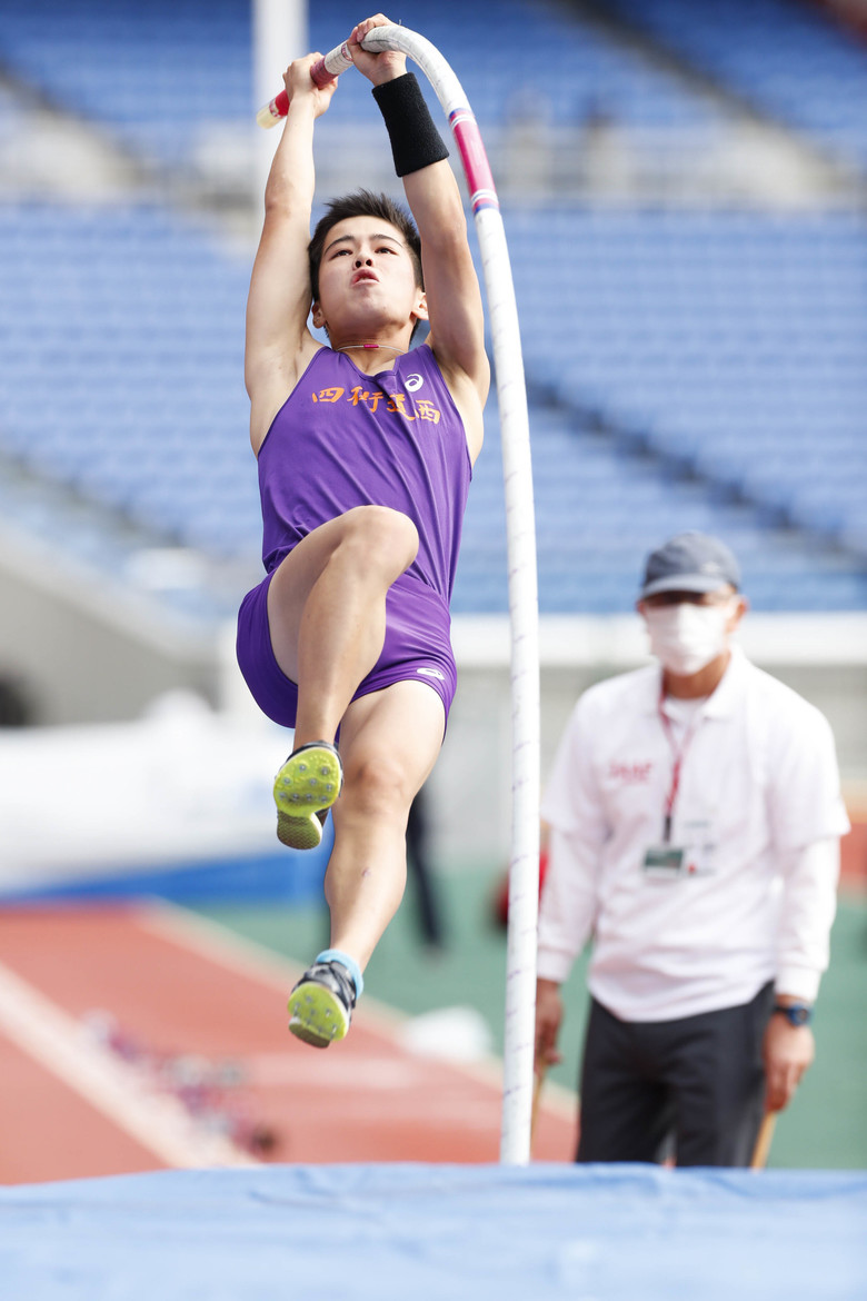 【中学陸上2020】男子棒高跳優勝　牧野友哉（四街道西）4m50