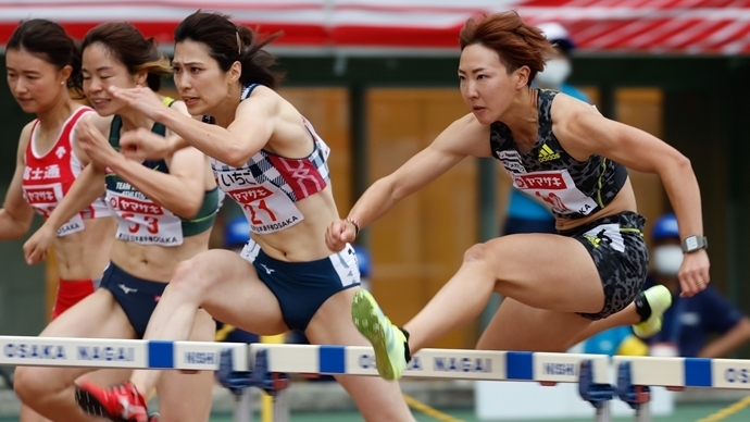 横一線でハードルを越えていく【女子100mH】