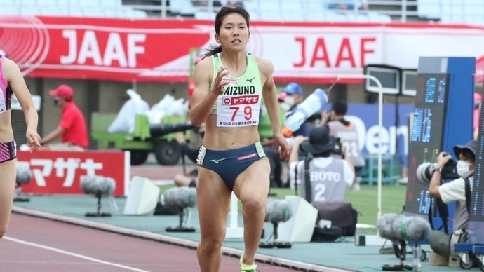 兒玉芽生が予選1組をトップで通過【女子100m】