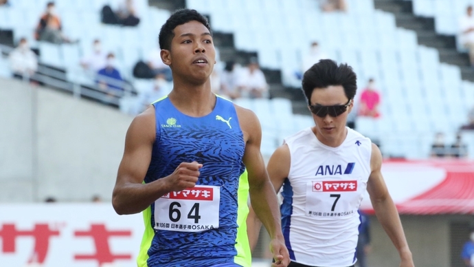 盤石の走りでサニブラウン アブデルハキームが予選5組トップ通過【男子100m】