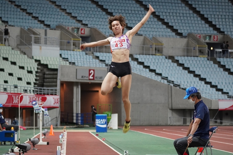 秦澄美鈴が6m43（-2.5）で2連覇達成！【女子走幅跳】