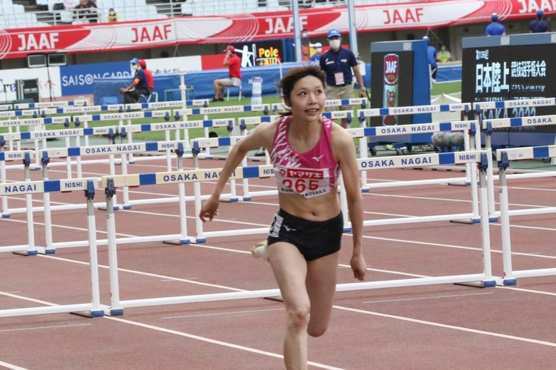 自己ベストの中島ひとみが予選4組トップ通過【女子100mH】