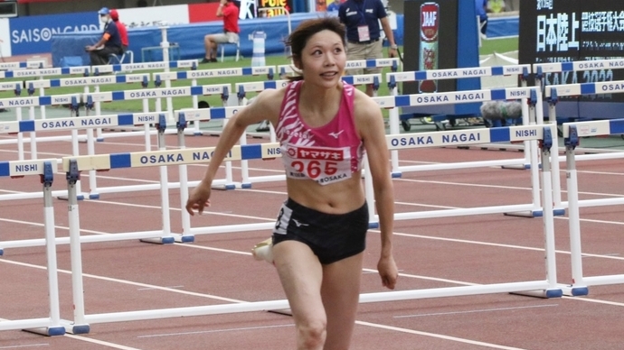 自己ベストの中島ひとみが予選4組トップ通過【女子100mH】