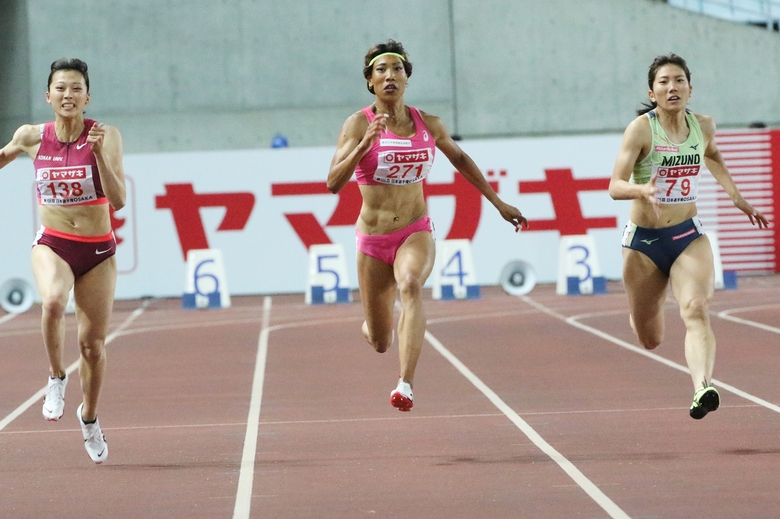 接戦を制した君嶋愛梨沙が自己ベストで優勝!【女子100m】