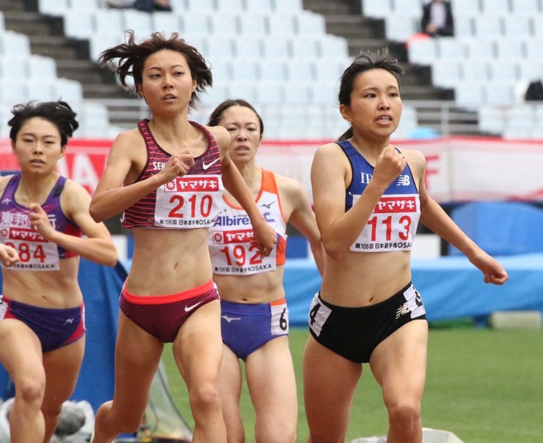 予選2組はパーソナルベストで江藤咲が1着【女子800ｍ】