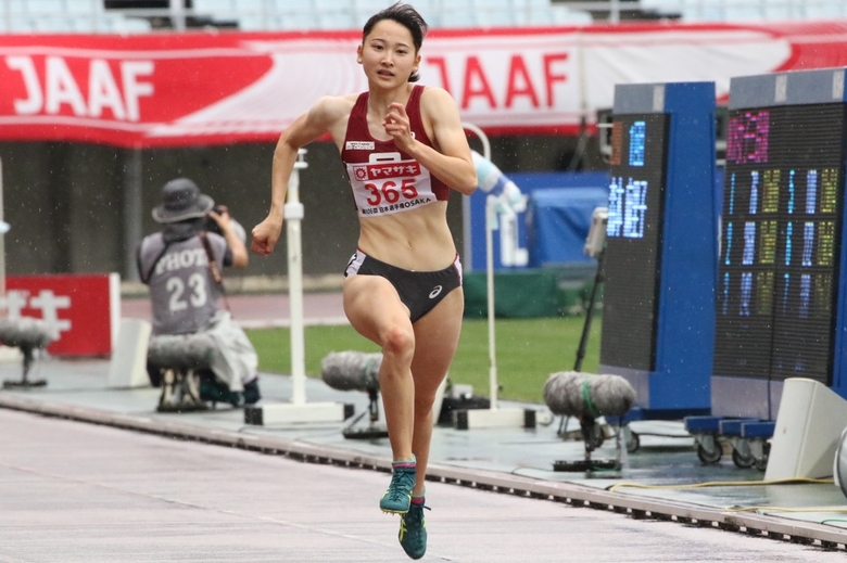 壹岐あいこが接戦の予選1組を制す【女子200m】