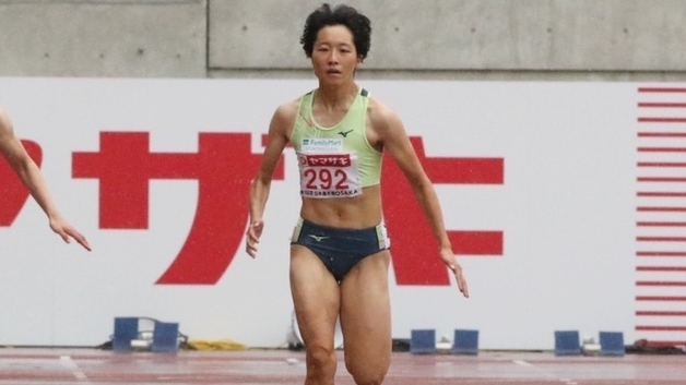 予選2組トップ通過は鶴田玲美【女子200m】