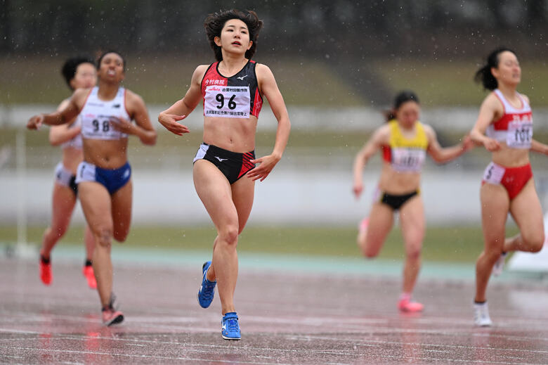 【GPシリーズ 出雲陸上】女子300mを制したのは 久保山晴菜(今村病院) 