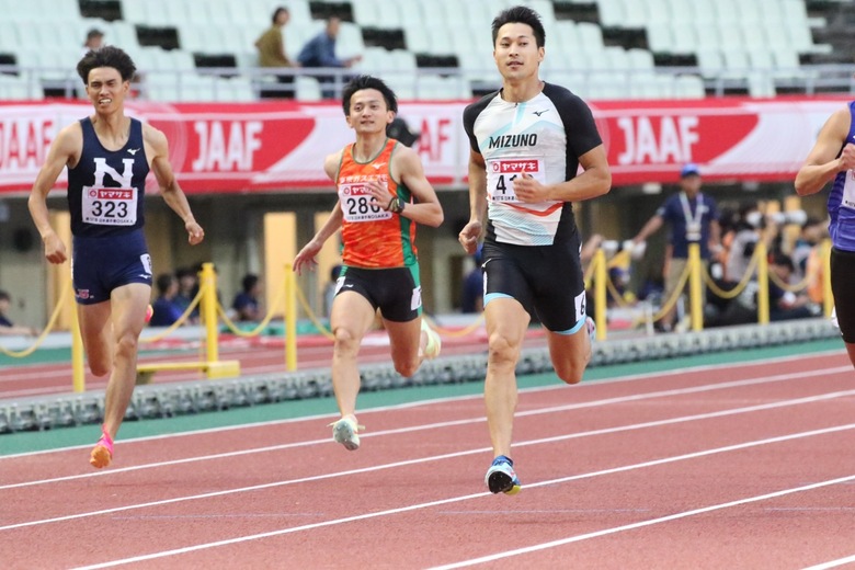 【第107回日本選手権】男子200ｍ予選3組　1着でフィニッシュした飯塚翔太