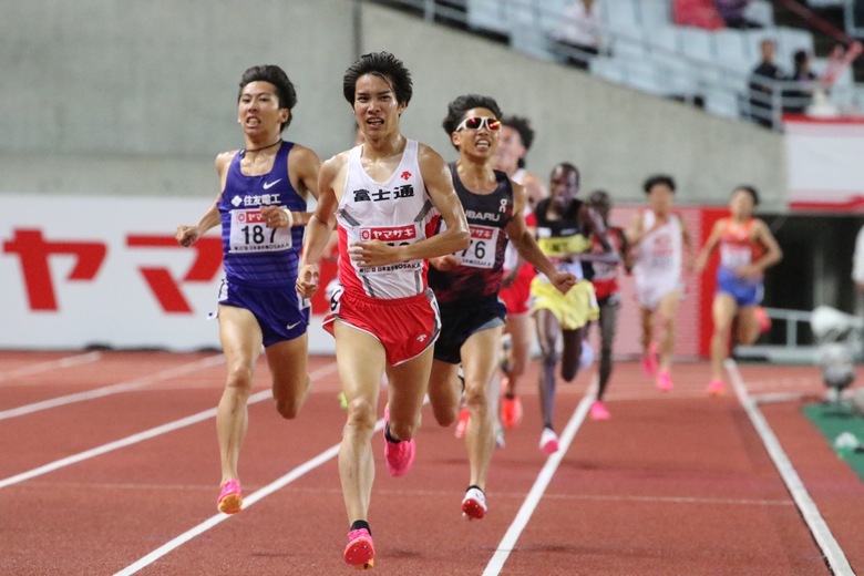 【第107回日本選手権】男子5000m　雨のレースを制したのは塩尻和也