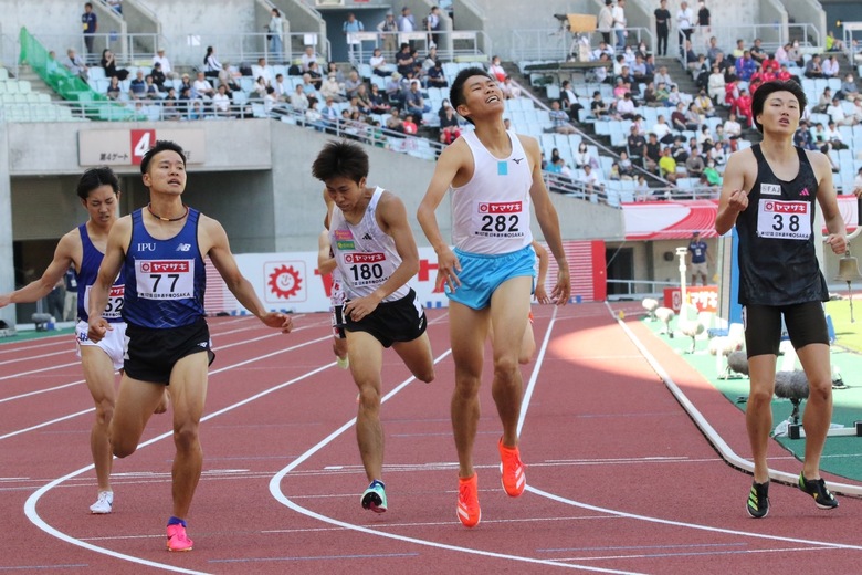 【第107回日本選手権】男子800m 予選3組　フィニッシュ前の激しい競り合い