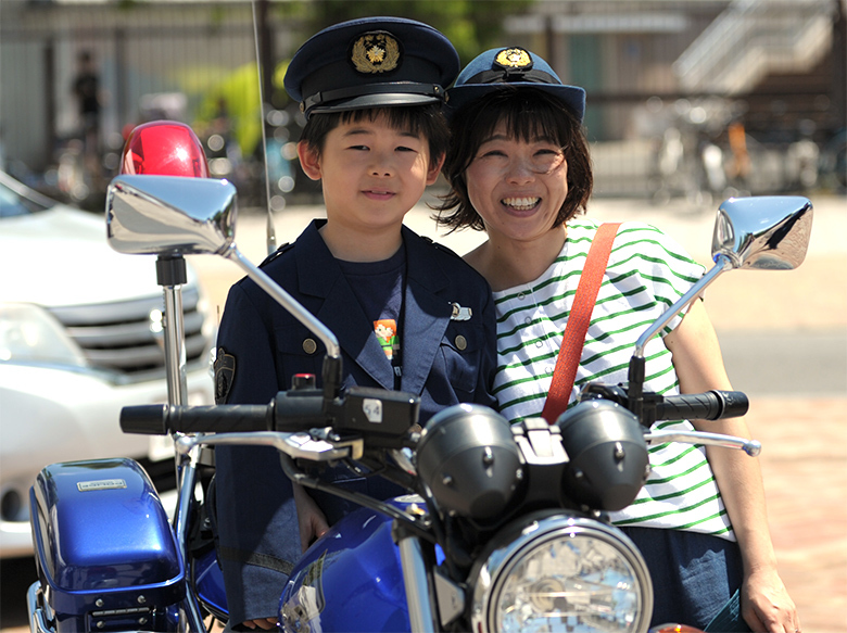 【第107回日本選手権】「はたらく車の展示・防災体験」では試乗しての記念撮影もできます