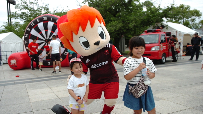 【第107回日本選手権】NTTドコモハリケーンズ大阪のマスコット『レッドハリー』も駆けつけました！