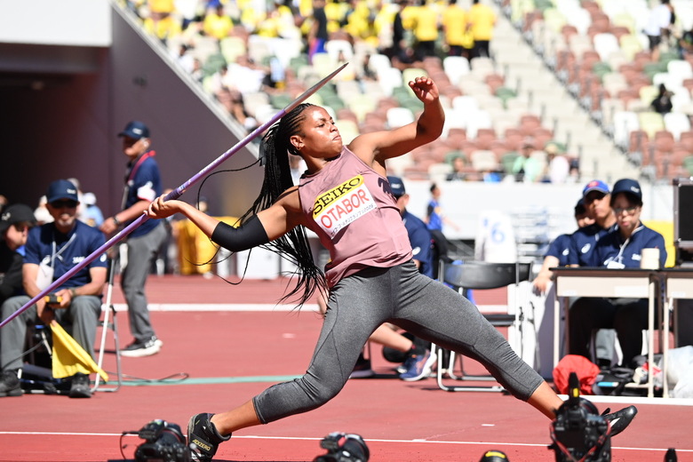 【セイコーGGP】女子 やり投:リーマ オタバー(バーレーン)が61m57の記録で優勝、2位には上田 百寧(ゼンリン・日本)。