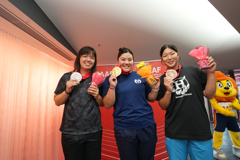 【第110回日本選手権】DAY3 表彰式:女子砲丸投(坂ちはる・大迫晴香・村瀬にこ)