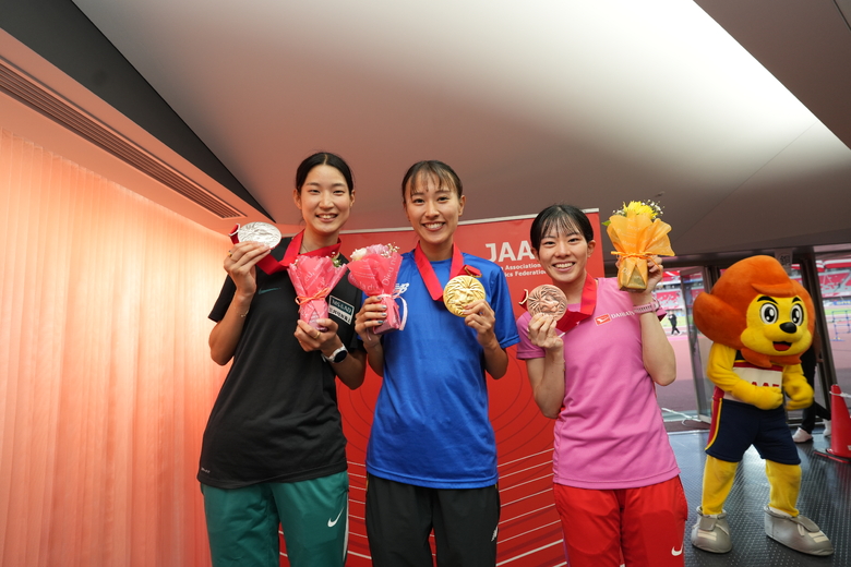 【第110回日本選手権】DAY3 表彰式:女子3000mSC(齋藤みう・西山未奈美・西出優月)