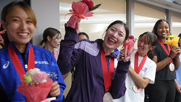 【第110回日本選手権】DAY2 メダルセレモニー:銀メダリストの皆さんがずらりと整列!